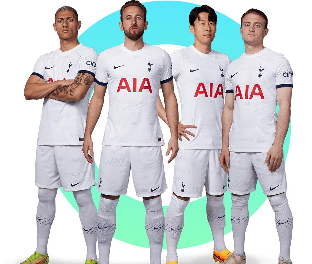An image of the Spurs team players.